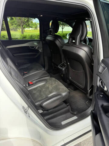 2017 Volvo XC90 T6 R-Design