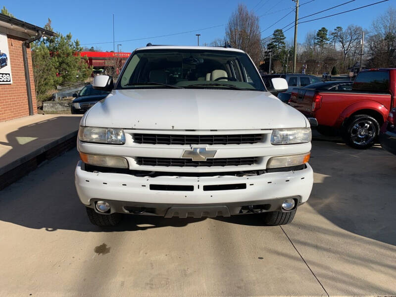 2006 Chevrolet Suburban for sale at R & L Autos in Salisbury NC