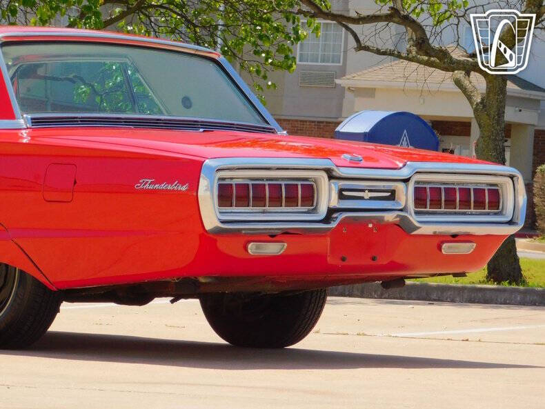 1965 Ford Thunderbird