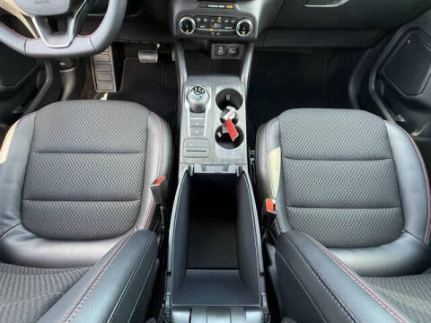 2025 Ford Escape Hybrid ST-Line