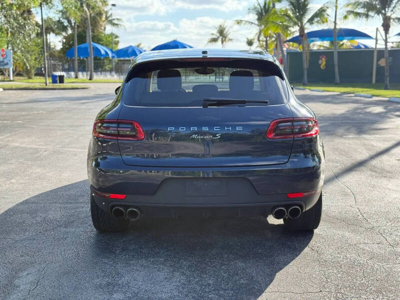 2016 Porsche Macan S