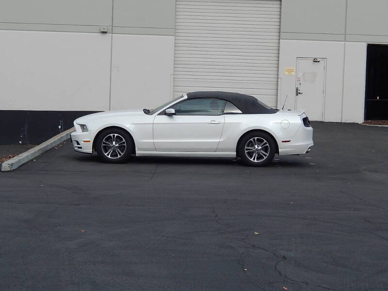 2014 Ford Mustang V6 Premium