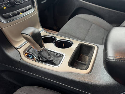 2017 Jeep Grand Cherokee Laredo E