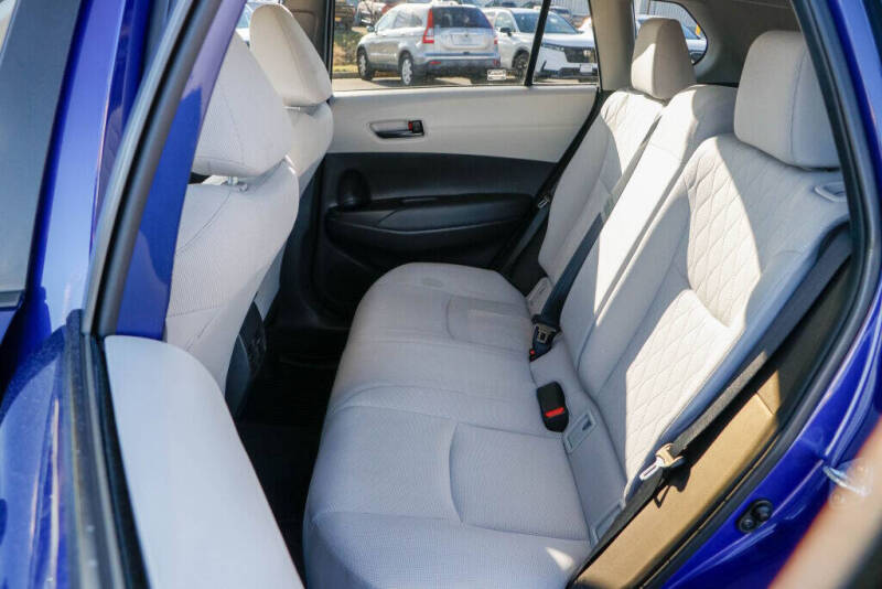 2024 Toyota Corolla Cross LE