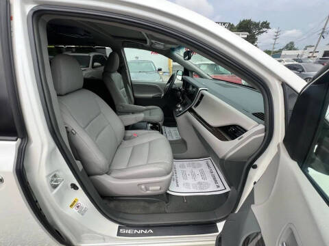 2015 Toyota Sienna