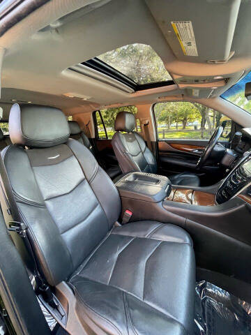 2018 Cadillac Escalade Luxury