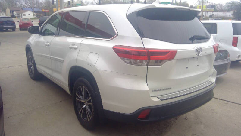 2017 Toyota Highlander LE Plus