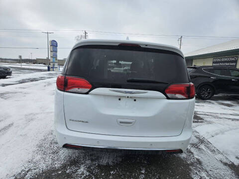 2018 Chrysler Pacifica Touring L