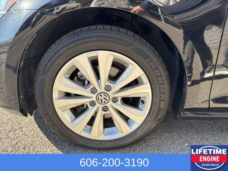 2021 Volkswagen Golf TSI