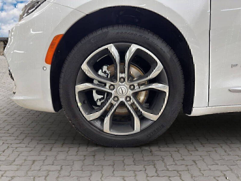 2026 Chrysler Pacifica Pinnacle