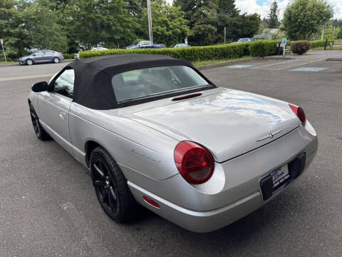 2004 Ford Thunderbird Deluxe