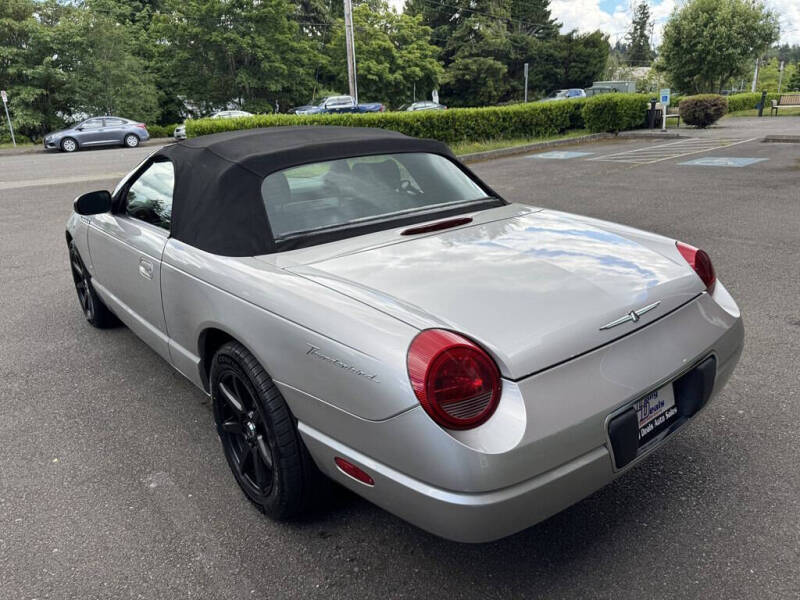 2004 Ford Thunderbird Deluxe