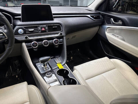 2021 Genesis G70 2.0T