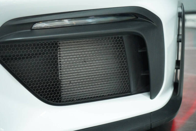 2023 Porsche 718 Cayman GT4 RS