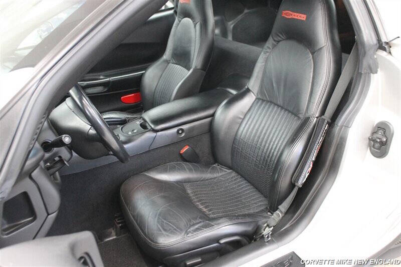 2004 Chevrolet Corvette 48