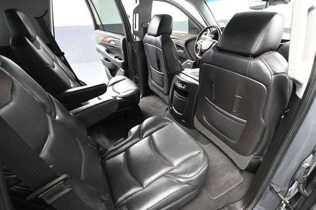 2018 Cadillac Escalade Luxury