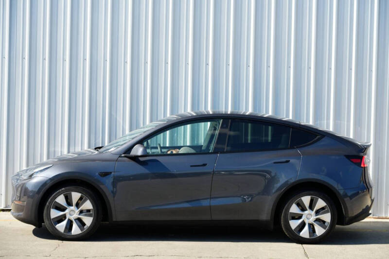 2023 Tesla Model Y Long Range