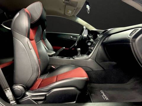 2011 Hyundai Genesis Coupe 3.8L R-Spec