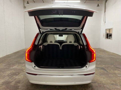 2024 Volvo XC90 B6 Core Bright Theme