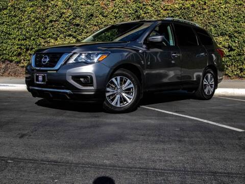 2017 Nissan Pathfinder for sale at Southern Auto Finance in Bellflower CA