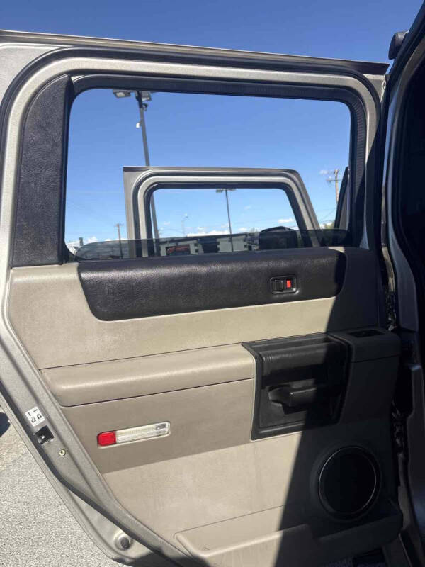 2005 HUMMER H2