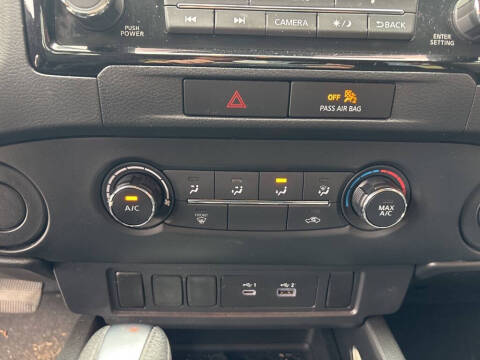 2022 Nissan Frontier SV