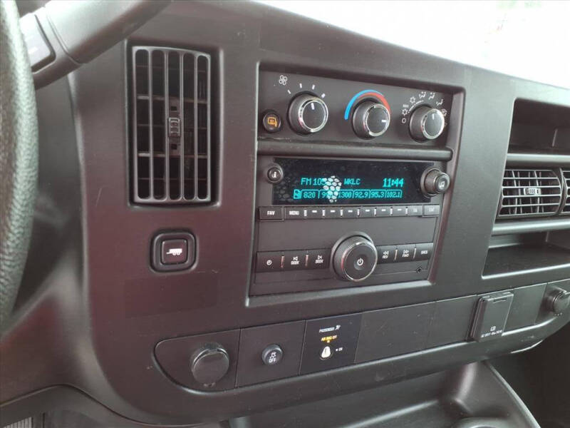 2024 Chevrolet Express 2500