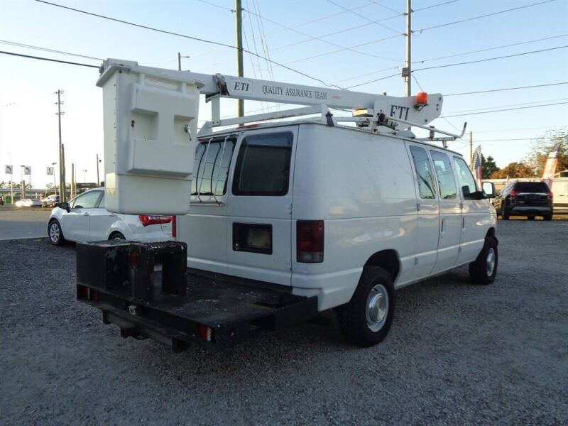 2006 Ford E-Series E-350 SD