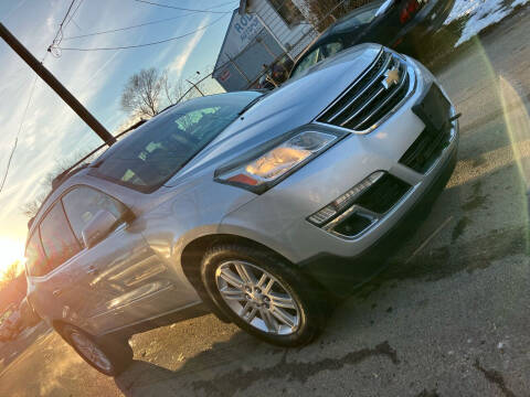 2013 Chevrolet Traverse for sale at Rod's Automotive in Cincinnati OH