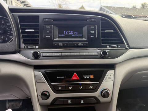 2017 Hyundai Elantra