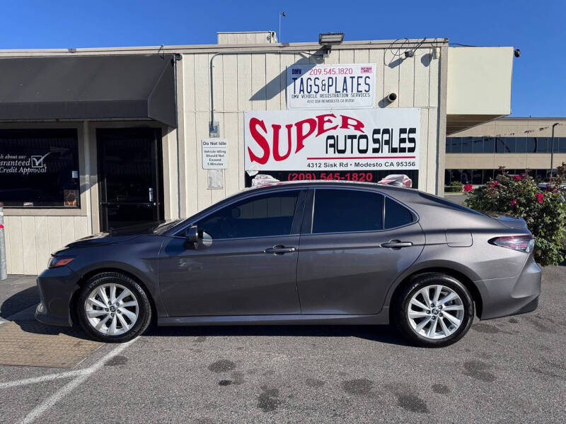2022 Toyota Camry LE