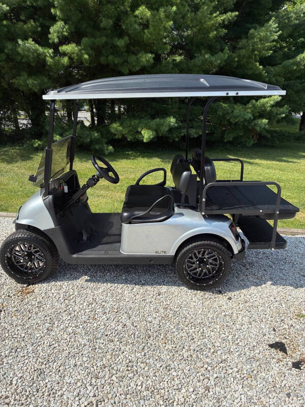 2021 E-Z-GO RXV ELiTE