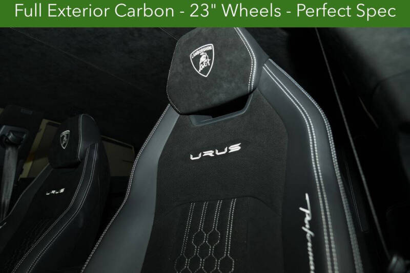 2023 Lamborghini Urus Performante
