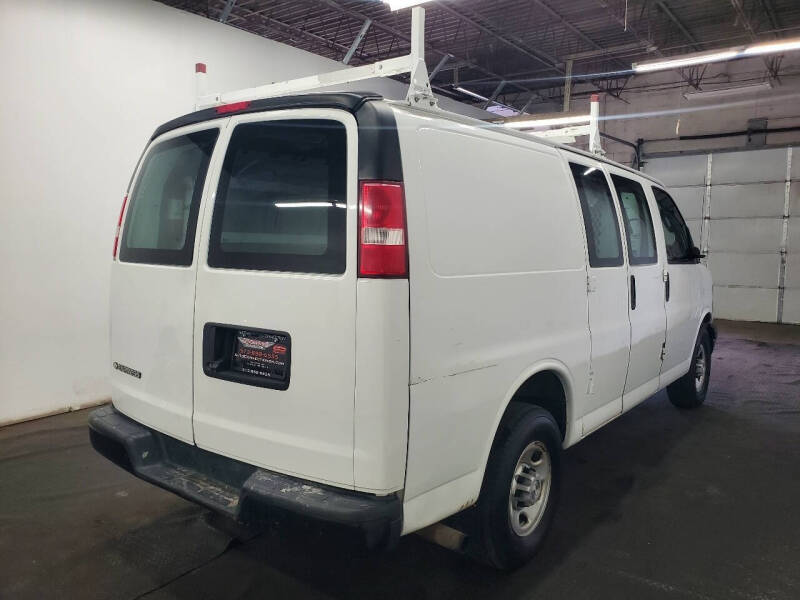 2017 Chevrolet Express 2500