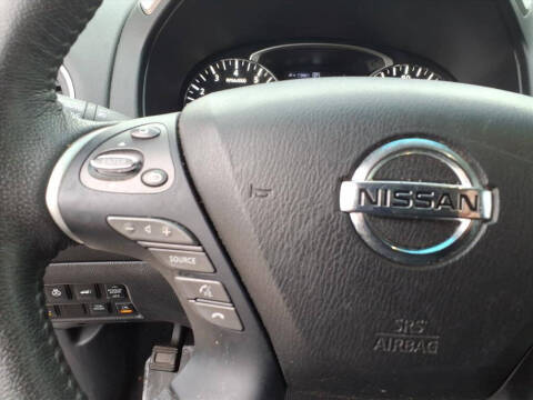 2016 Nissan Pathfinder SL