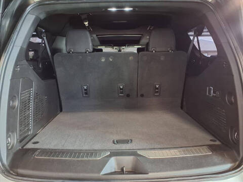 2021 Chevrolet Suburban High Country