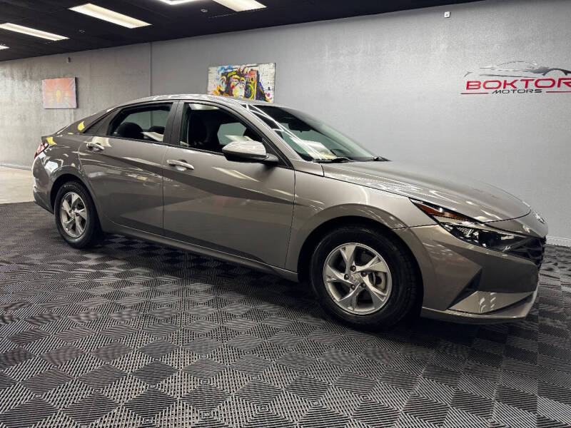 2021 Hyundai Elantra SE