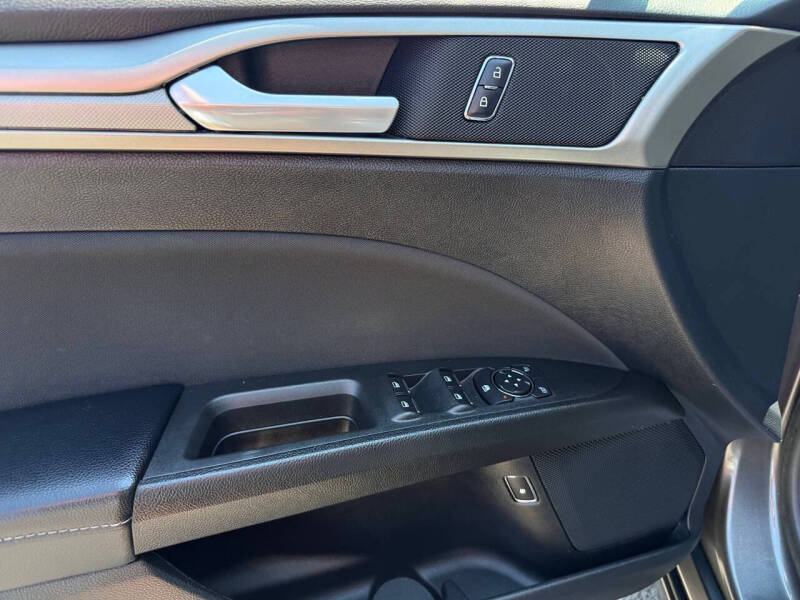 2019 Ford Fusion Hybrid SE