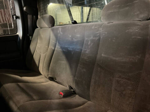 2004 Chevrolet Silverado 1500 LS