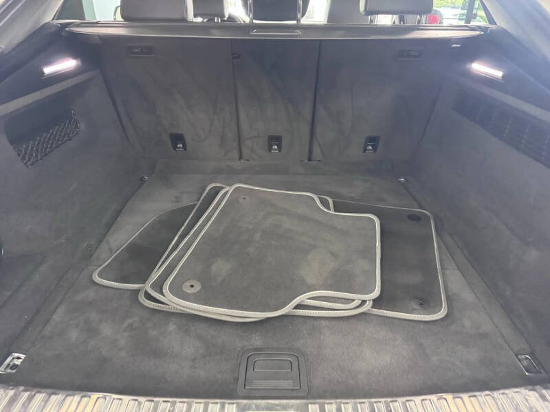 2019 Audi Q8 quattro Premium 55 TFSI