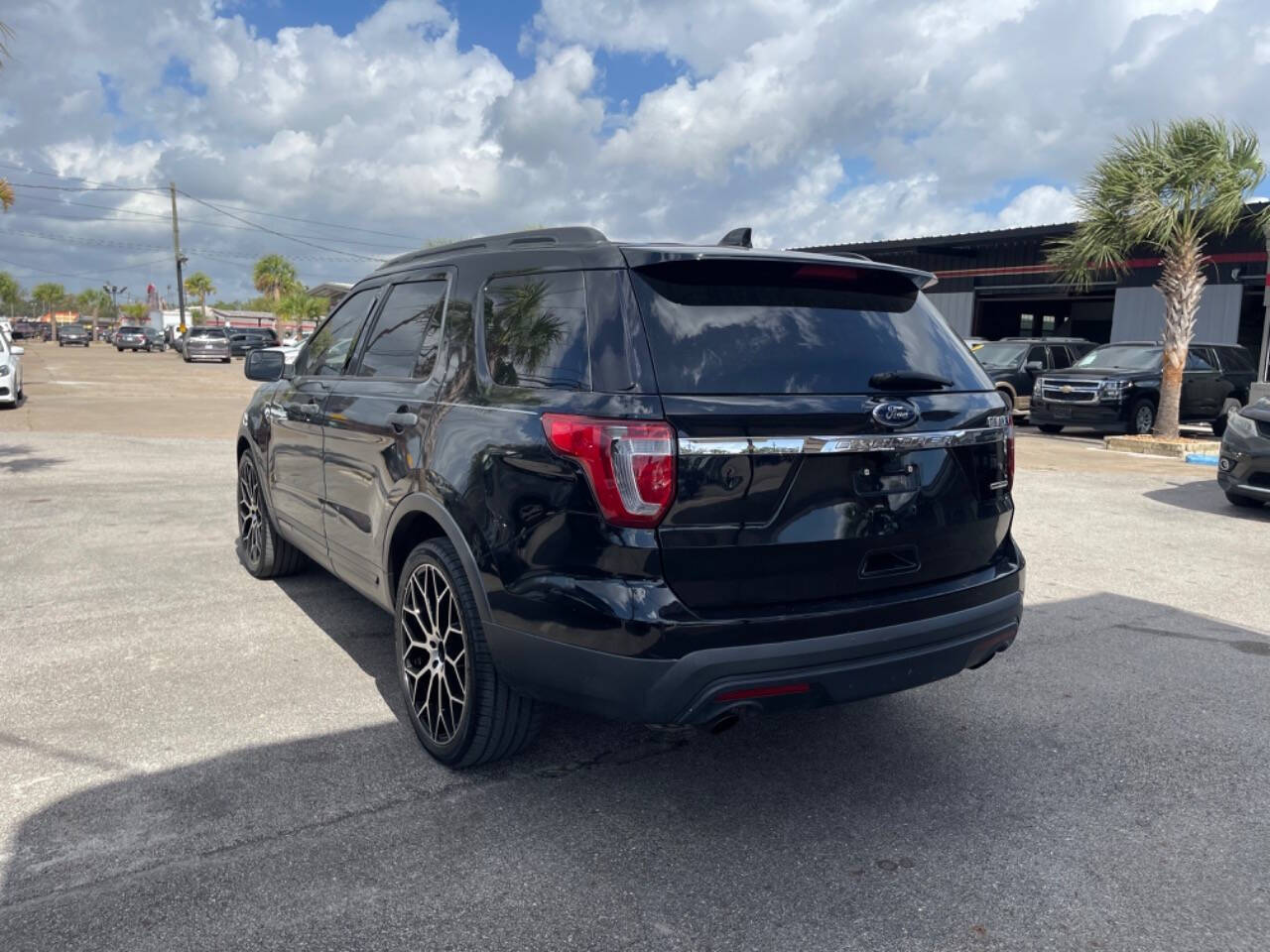 2016 Ford Explorer for sale at SMART CHOICE AUTO in Pasadena, TX