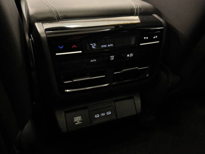 2025 Acura MDX w/Tech