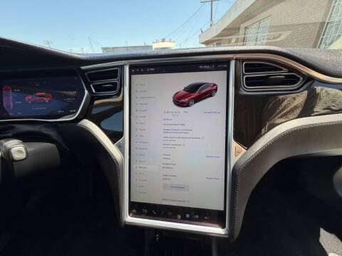 2015 Tesla Model S 85