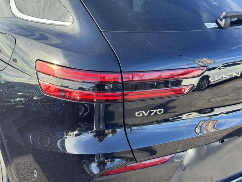 2026 Genesis GV70 2.5T Advanced