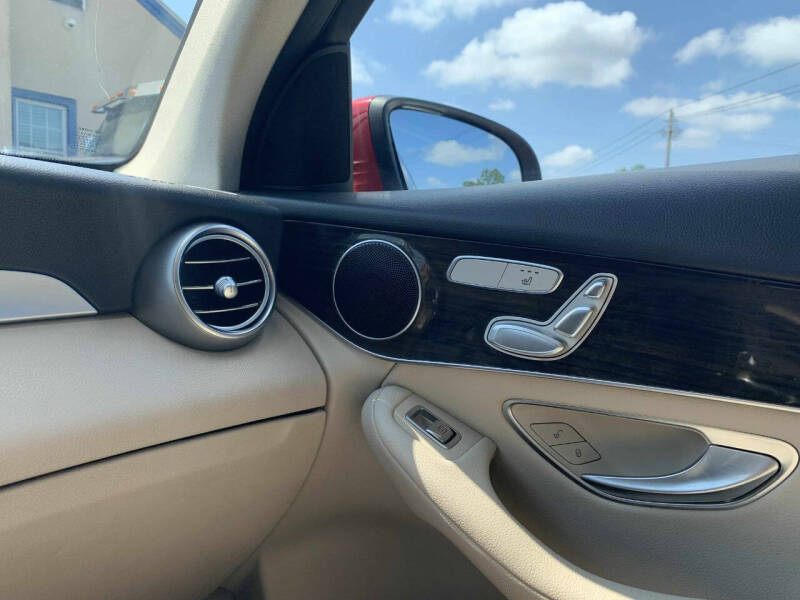 2019 Mercedes-Benz GLC GLC 300
