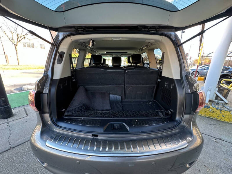 2014 INFINITI QX80 Base photo 19