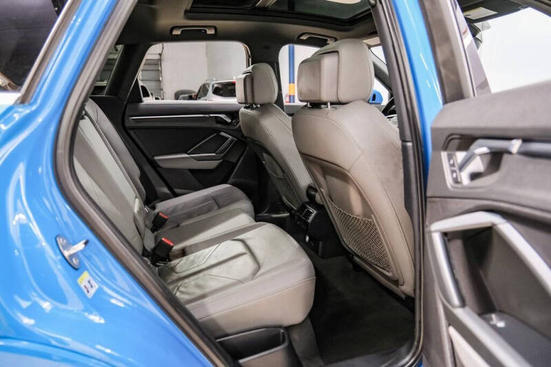 2020 Audi Q3 quattro S line Prem Plus 45 TFSI