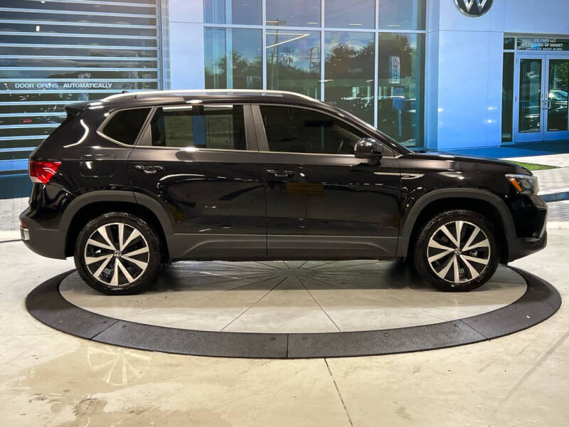 2022 Volkswagen Taos SE 4Motion