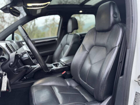 2016 Porsche Cayenne S E-Hybrid