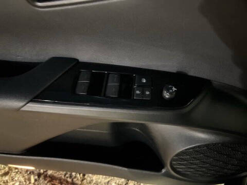 2019 Toyota Prius LE